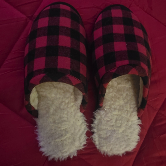 Amazon Essentials Other - Amazon Essentials Red and Black Plaid Slip-Ons